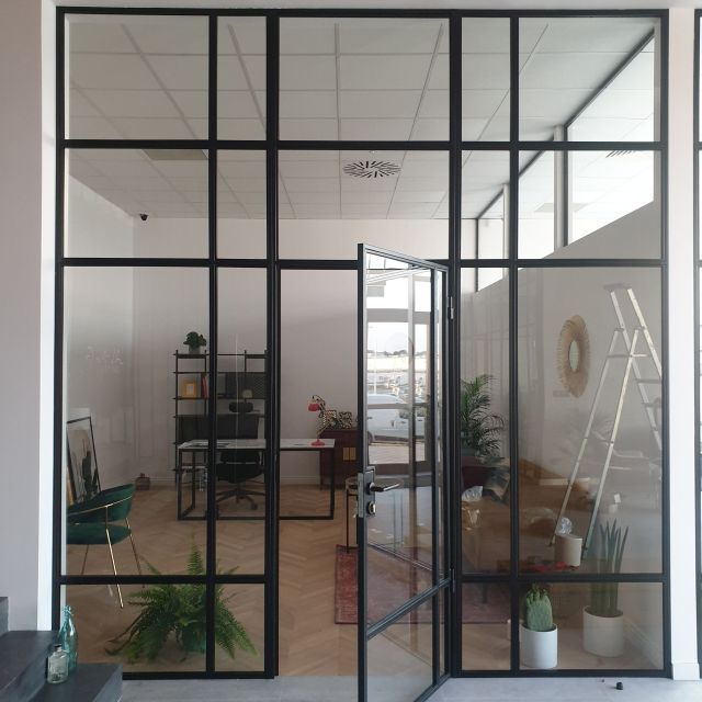 Szklane ściany loftowe z drzwiami industrialne producent z szybami LOFT Paulina i Patryk T.  | Lublin - Outlet LAV-MAG