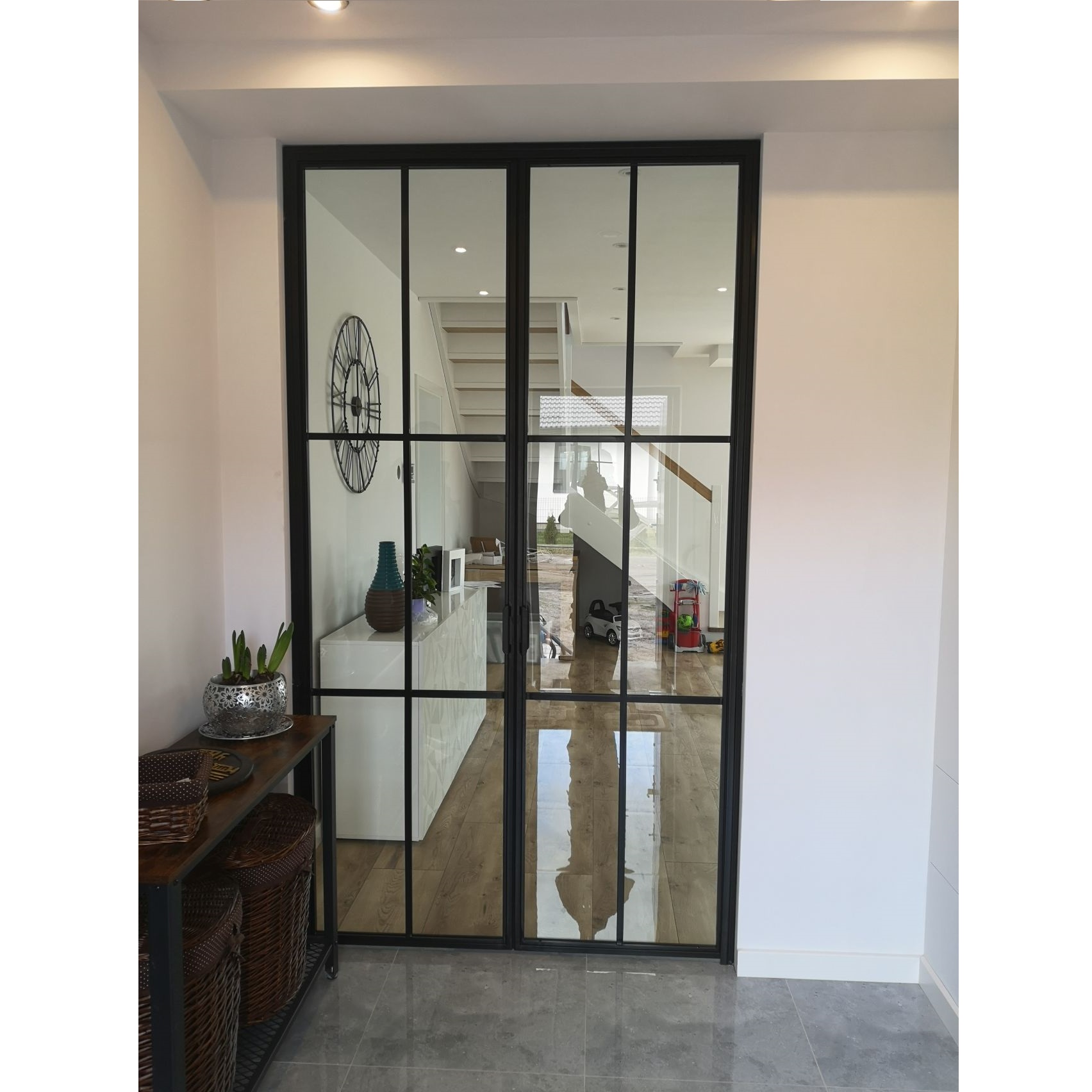 Piękne dwuskrzydłowe szklane drzwi  LOFT loftowe industrialne w holu wejściowym Kasi i Daniela S.