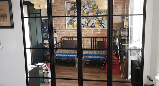 Ściana z dwuskrzydłowymi drzwiami owieranymi LOFT Bydgoszcz 3