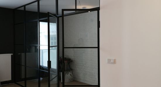 Sciana industrialna loftowa loft Mag Haus stalowa szklana ze szkła metalowa w metalowych ramach Warszawa Bydgoszcz Poznań